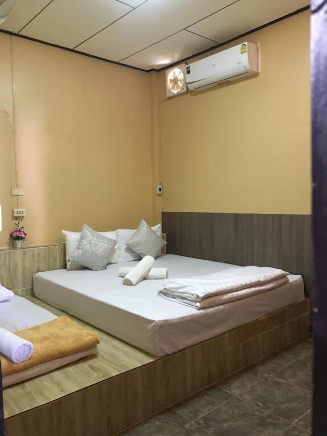 Baan Aomsin Apartment Chiang Khan Exterior photo