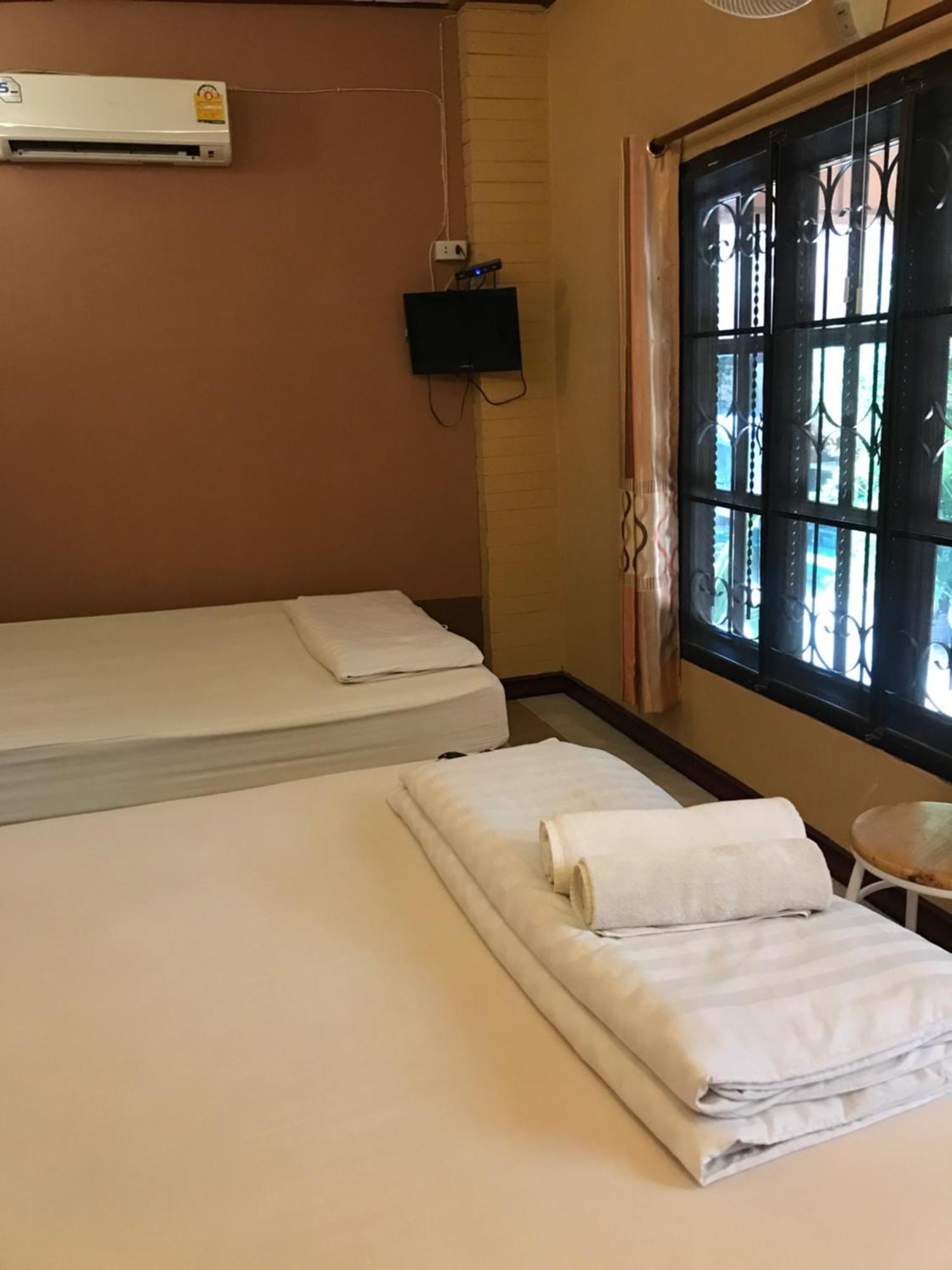 Baan Aomsin Apartment Chiang Khan Exterior photo