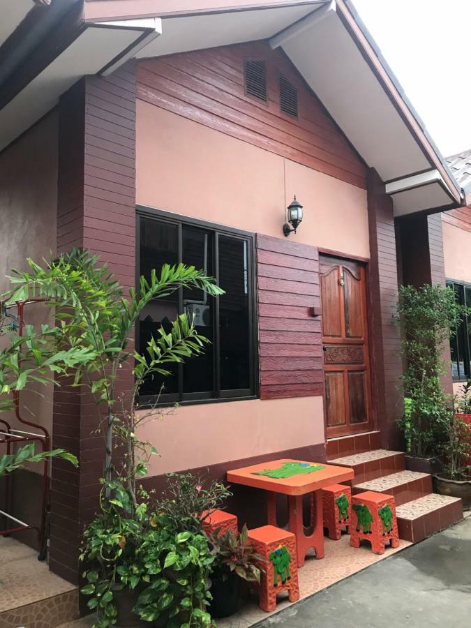 Baan Aomsin Apartment Chiang Khan Exterior photo