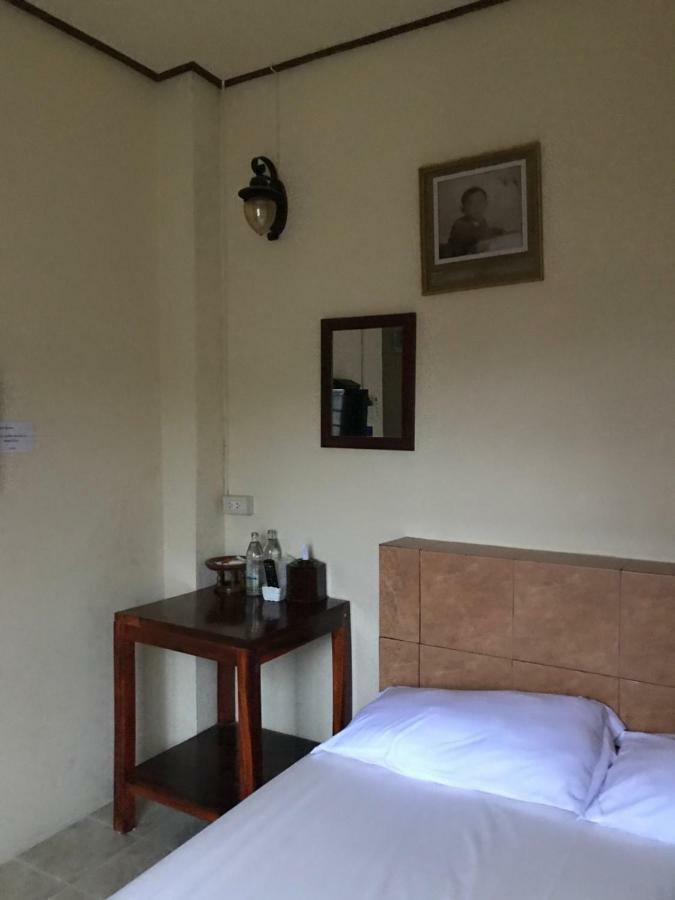 Baan Aomsin Apartment Chiang Khan Exterior photo